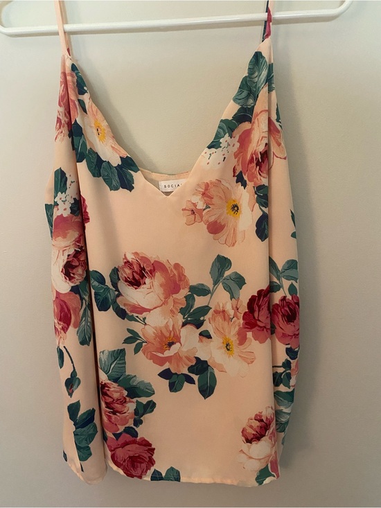 Socialite Tops - Socialite Peach Floral Spaghetti Strap Top